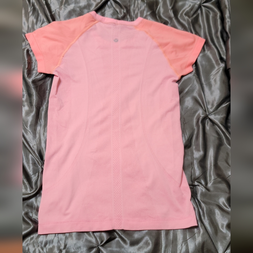 Lululemon Women's Swiftly Tech Pink Short Sleeve Top